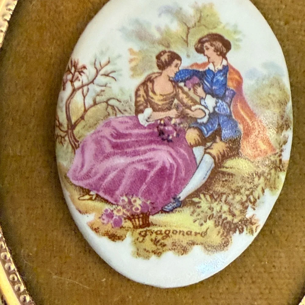 Vintage French mid century ceramic medallion with velvet  in woodGold Frame Art‎